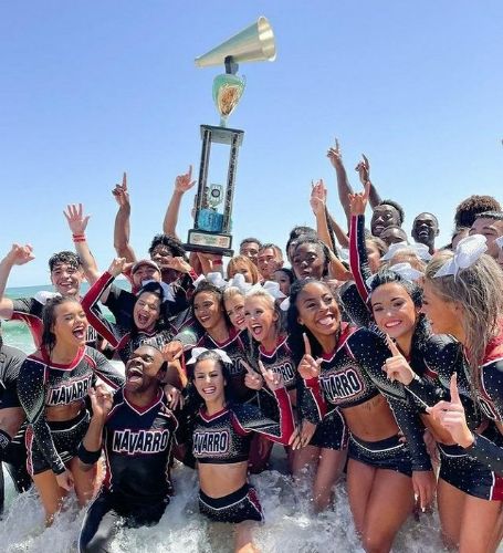 Maddy Brum and her teammates are going on a Cheer tour.